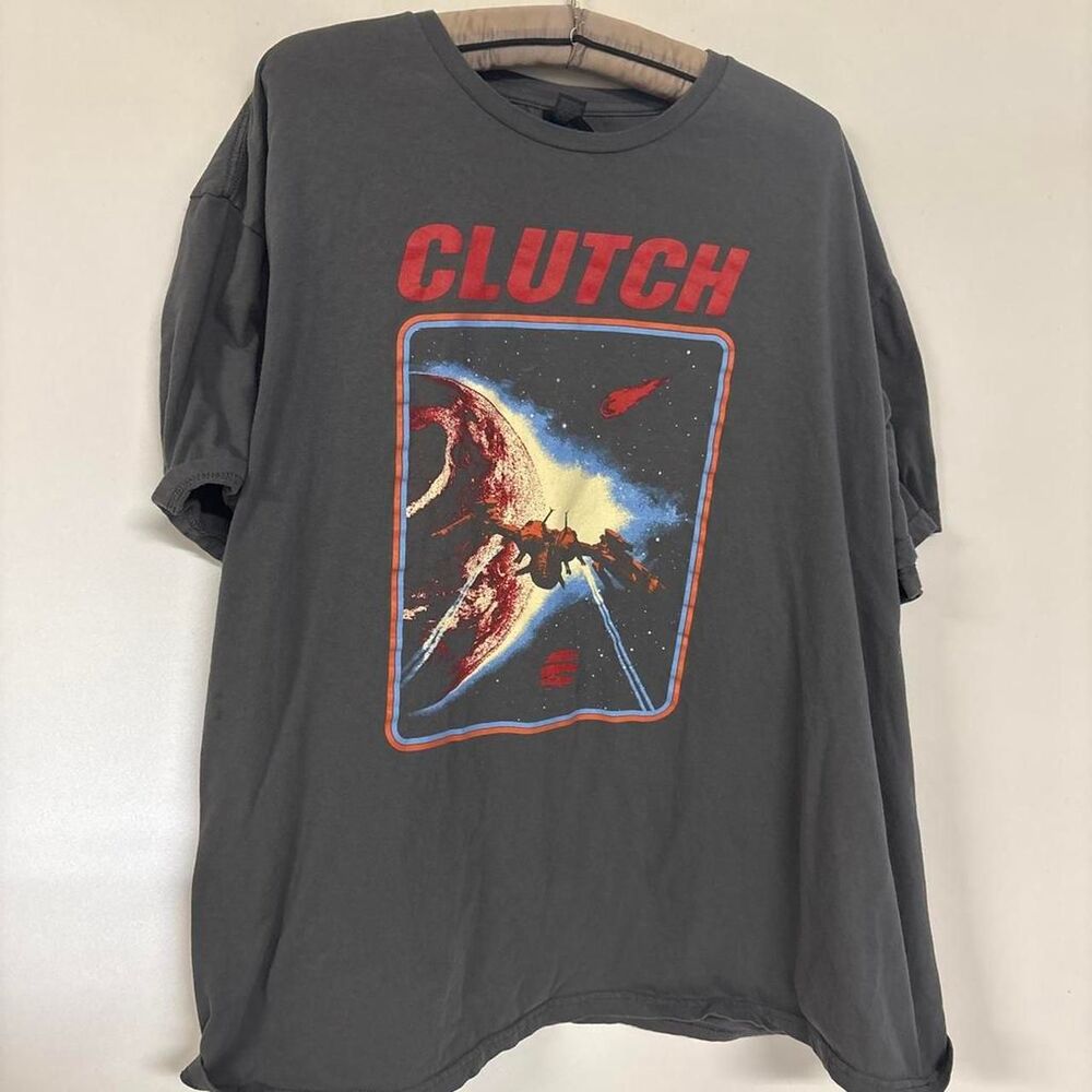 Vintage/Y2K Style Clutch Band Graphic T-Shirt - Size 2XL